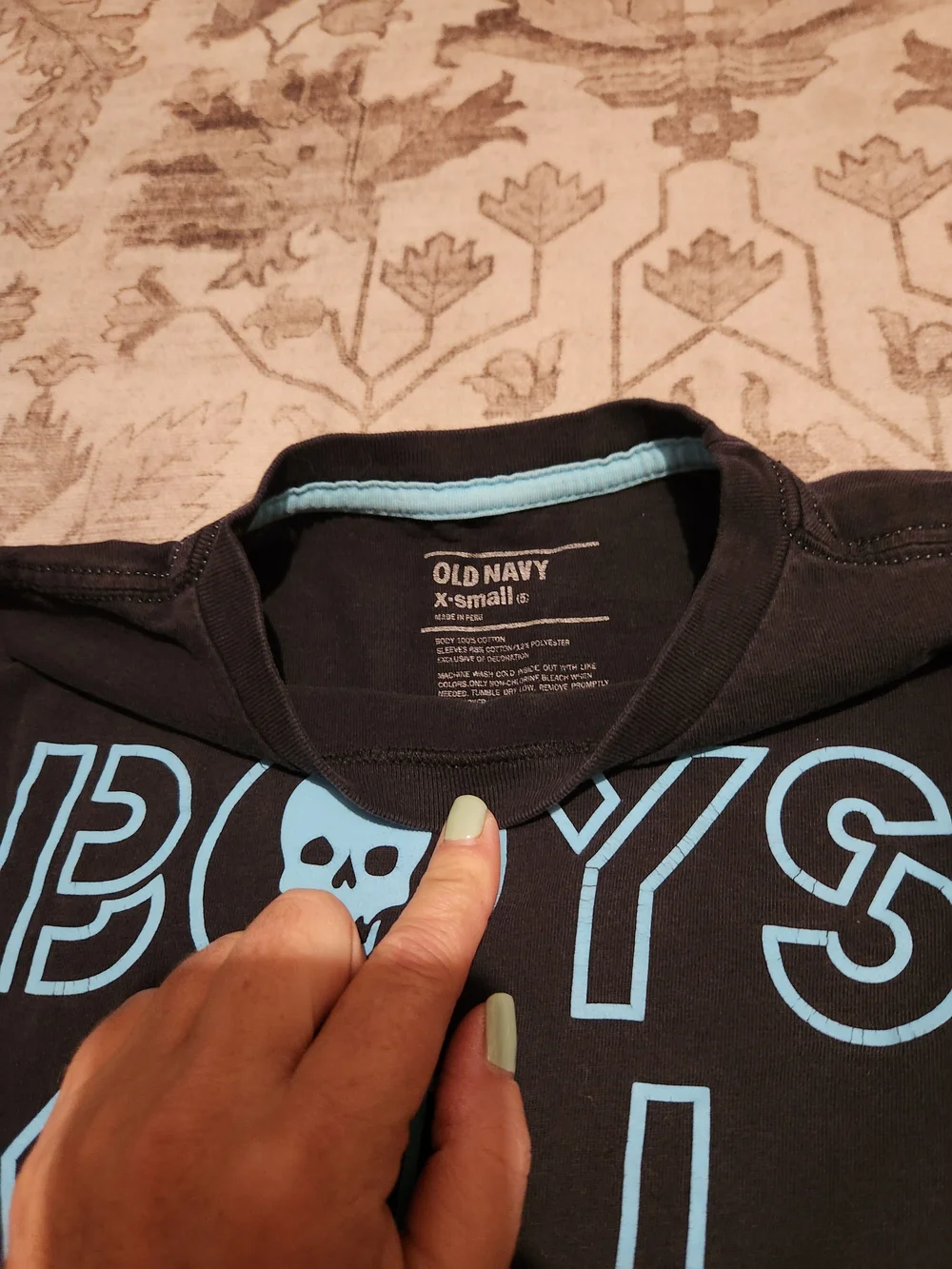 Old Navy Black Long-Sleeve Tee with Blue Graphic & Gray Sleeves